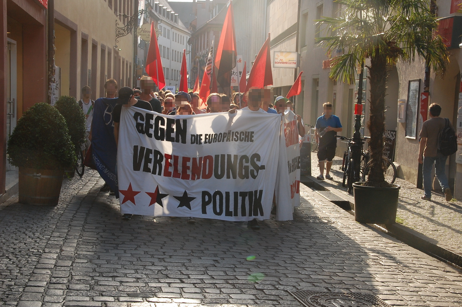 Bericht zur Demo: Solidarität mit den Menschen in Griechenland – Gegen die deutsch-europäische Verelendungspolitik!
